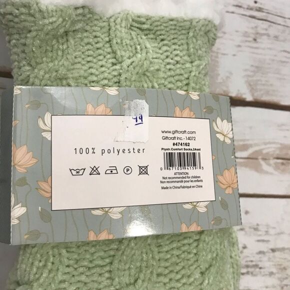 Cozy Avenue 9 Snuggle Socks Slippers Socks - Picture 3 of 7